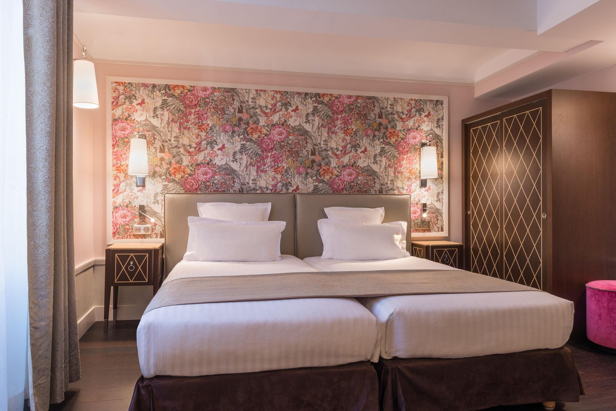Crystal Hotel Parigi Esterno foto