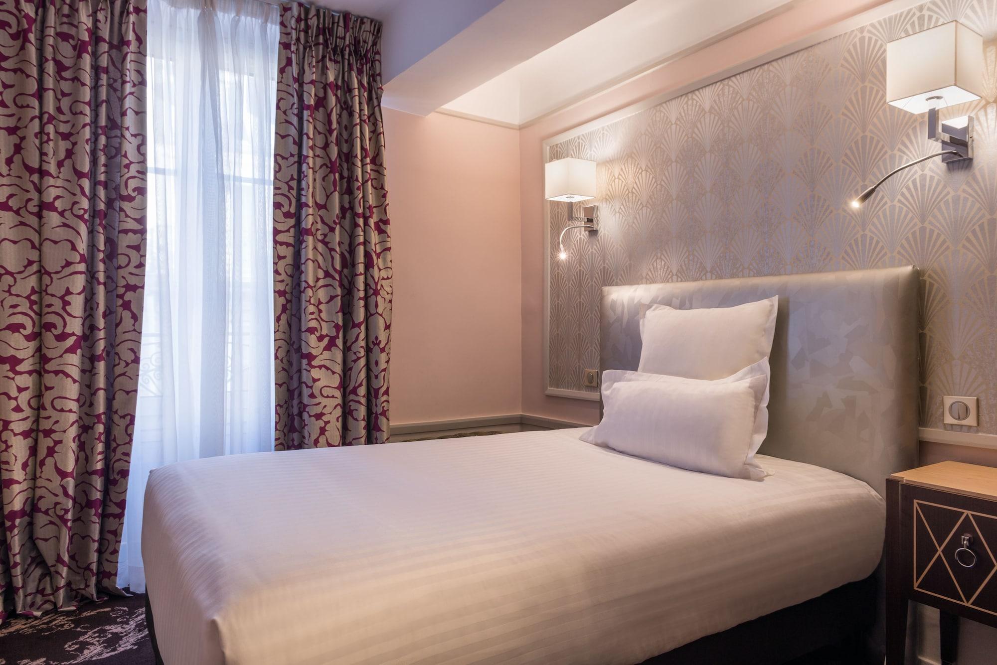 Crystal Hotel Parigi Esterno foto